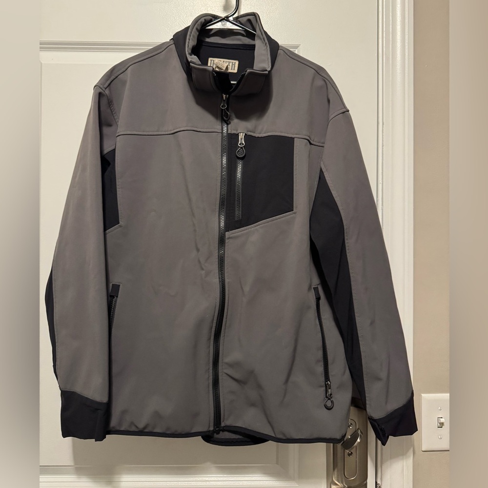 Men’s Duluth trading Co softshell